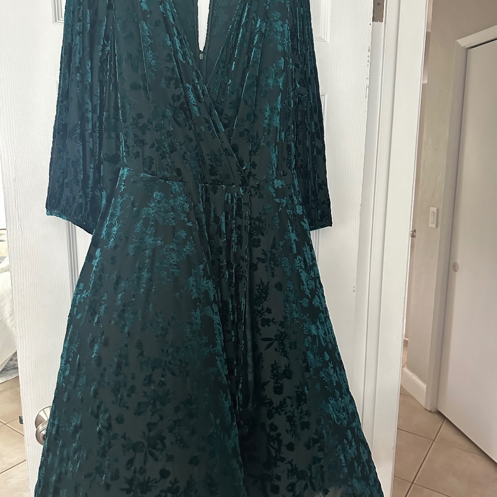 NWT Calvin Klein Emerald green wrap dress